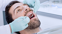What Are the Symptoms of Trench Mouth?